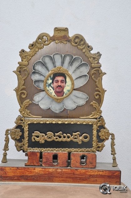 Celebrities-Pay-Homage-To-Edida-Nageswara-Rao